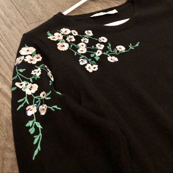 Long Sleeve Casual Black Pull Over - Picture 2 of 5